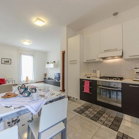 Residenza Leon D'Oro Apartment Венеция Екстериор снимка