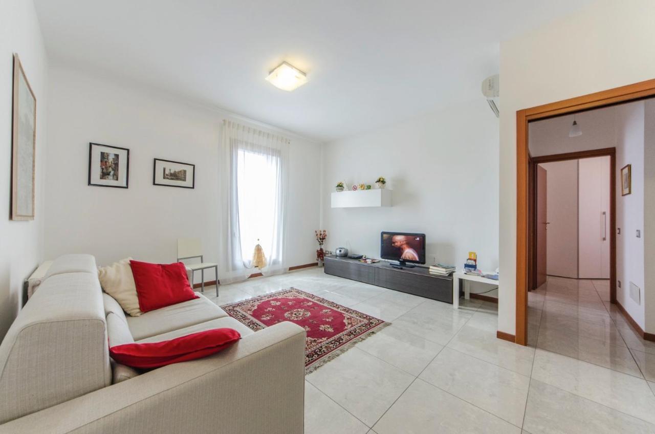 Residenza Leon D'Oro Apartment Венеция Екстериор снимка