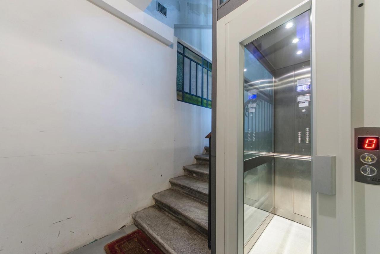 Residenza Leon D'Oro Apartment Венеция Екстериор снимка